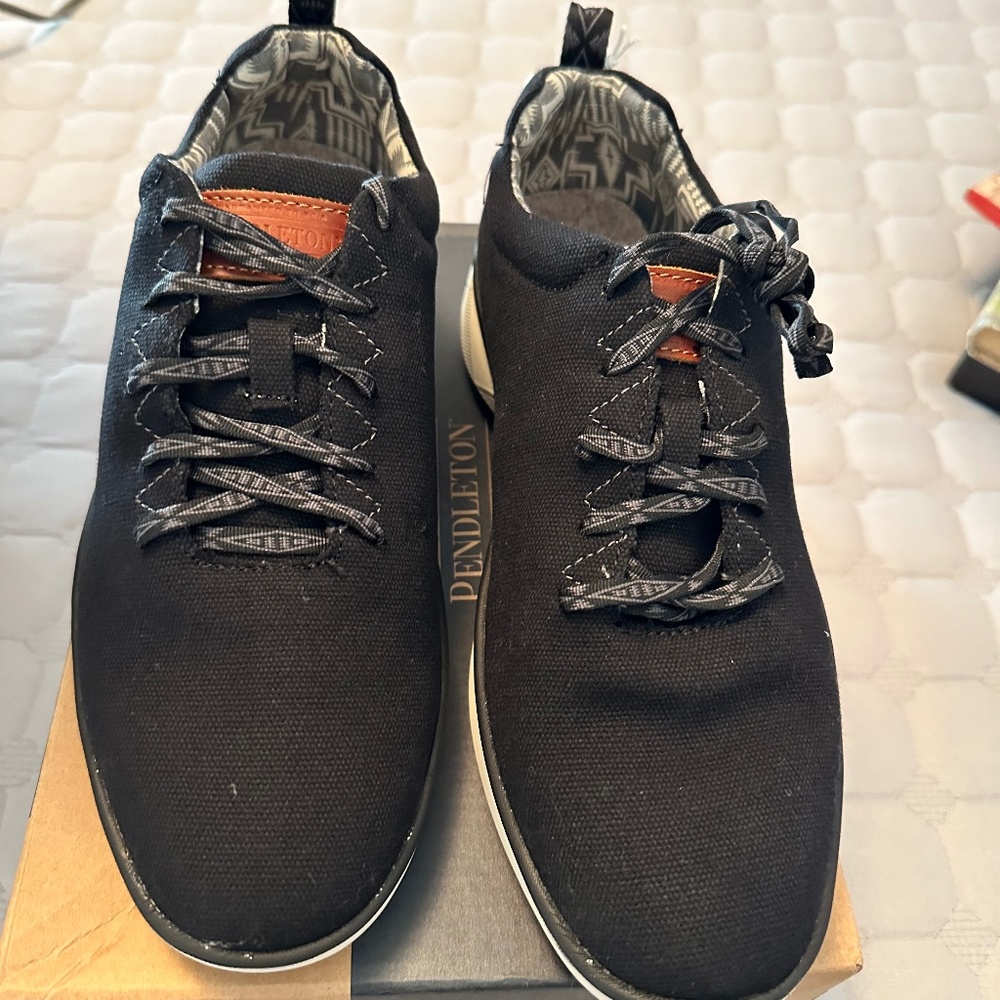 Pendleton Women's Canvas Shoes